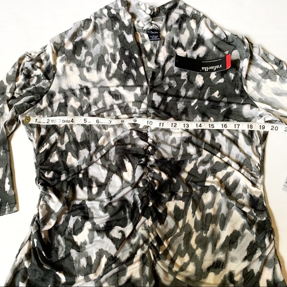 RAFAELLA Size XL Pebble Ombre Ruched 3/4 Sleeve Top NWT - Picture 7 of 8